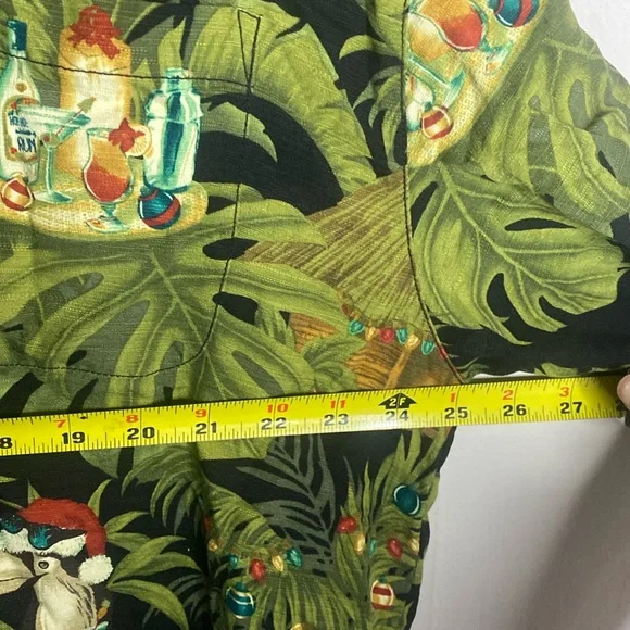 🌙Vintage Tommy Bahama Christmas Toucan Parrot 100% silk Hawaiian Men’s Shirt! - Picture 6 of 10